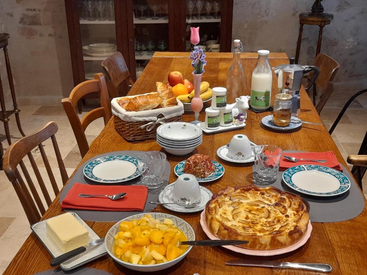 Aux Sources De Ouanne Bed & Breakfast Exterior photo