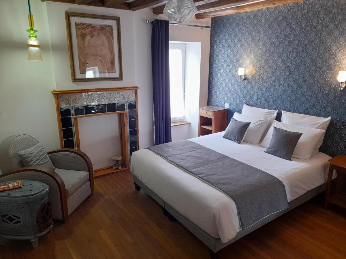 Aux Sources De Ouanne Bed & Breakfast Room photo