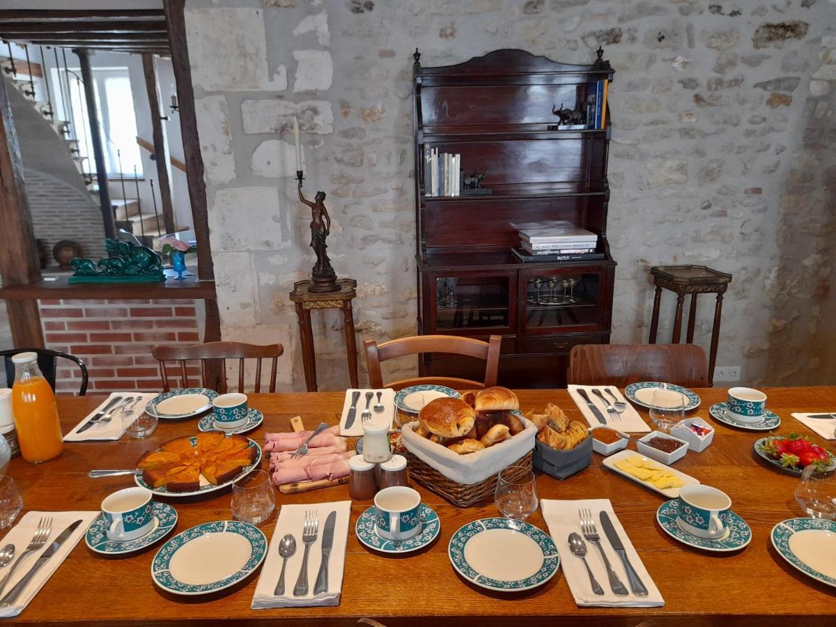 Aux Sources De Ouanne Bed & Breakfast Exterior photo
