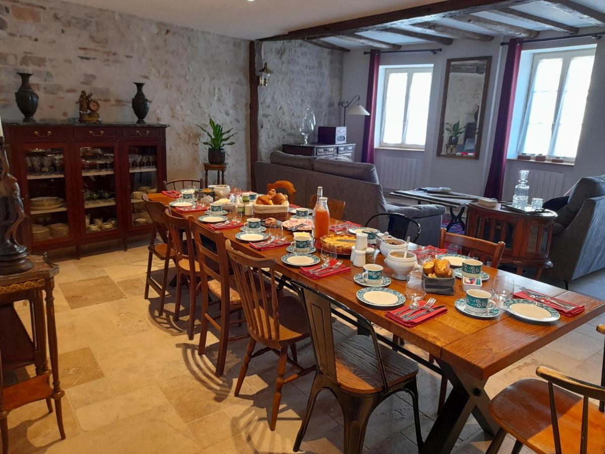 Aux Sources De Ouanne Bed & Breakfast Exterior photo